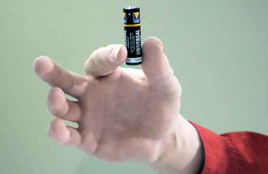 Реалистичный протез кисти