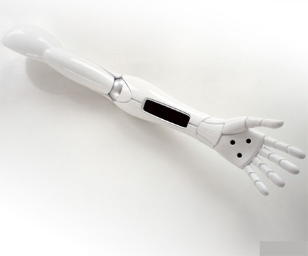 Протез METIS лучше настоящей руки