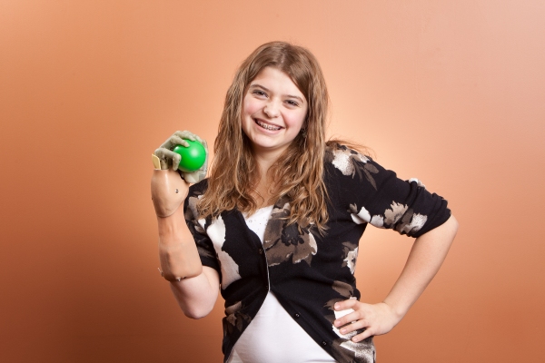 Новейший бионический протез i-LIMB Pulse от компании Touch Bionics