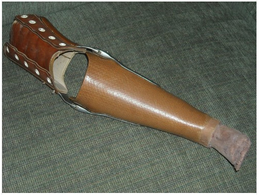 Протезы рук и ног меняют каждые три года