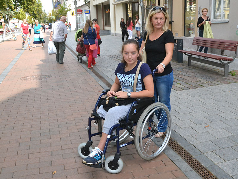 Лина вернулась домой