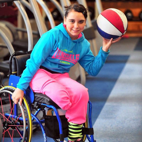 Одноногая девушка просит ампутировать вторую ногу ради спортивных рекордов