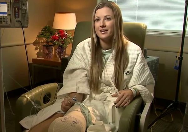 Девушка решилась на ампутацию ноги – но перед этим попрощалась с ней…