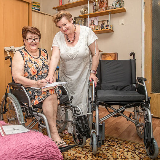 Инвалиду выдали коляску только после обращения к Президенту