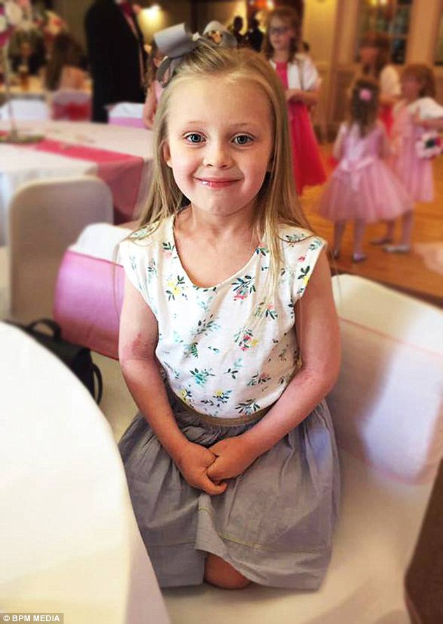 Броган получил антибиотики, но 27 июня он был доставлен в больницу, после того как семья вернулась из Корнуолла, когда ее мать заметила сыпь на коже дочери и отправилась к своему врачу 