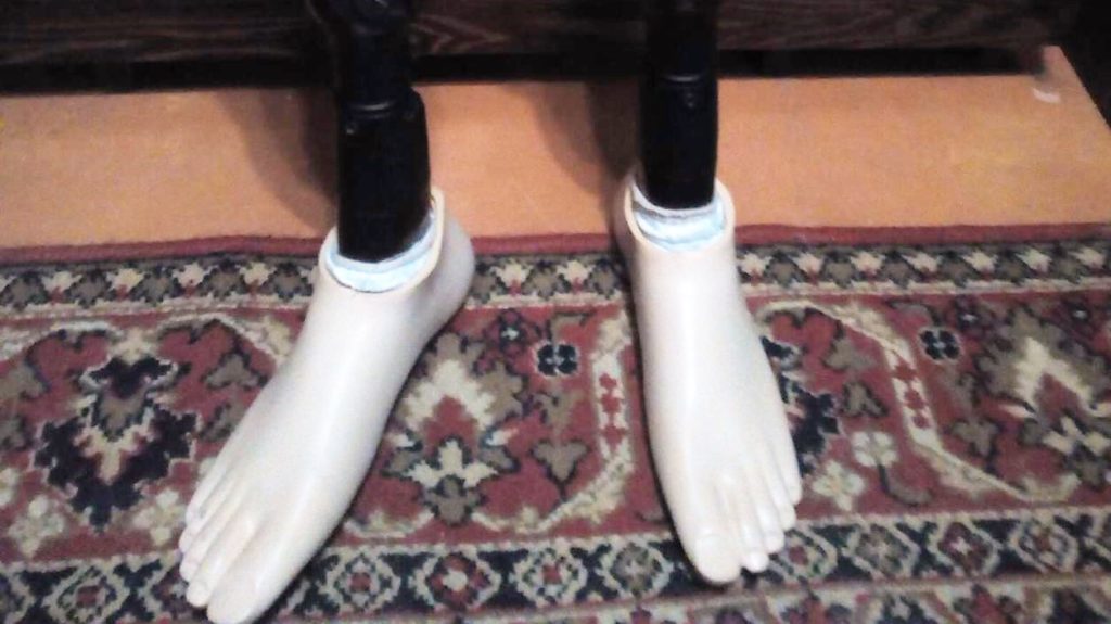 Продажа протезов бедра