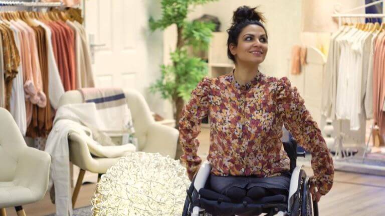 Хюля Марквардт: "Новая весенняя одежда и украшения в нашем бутике."