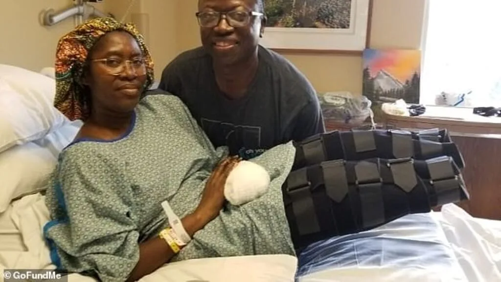 Филип Наче (справа) ищет ответы после того, как его жена была госпитализирована, и позже ей потребовалась ампутация после вакцинации в феврале.