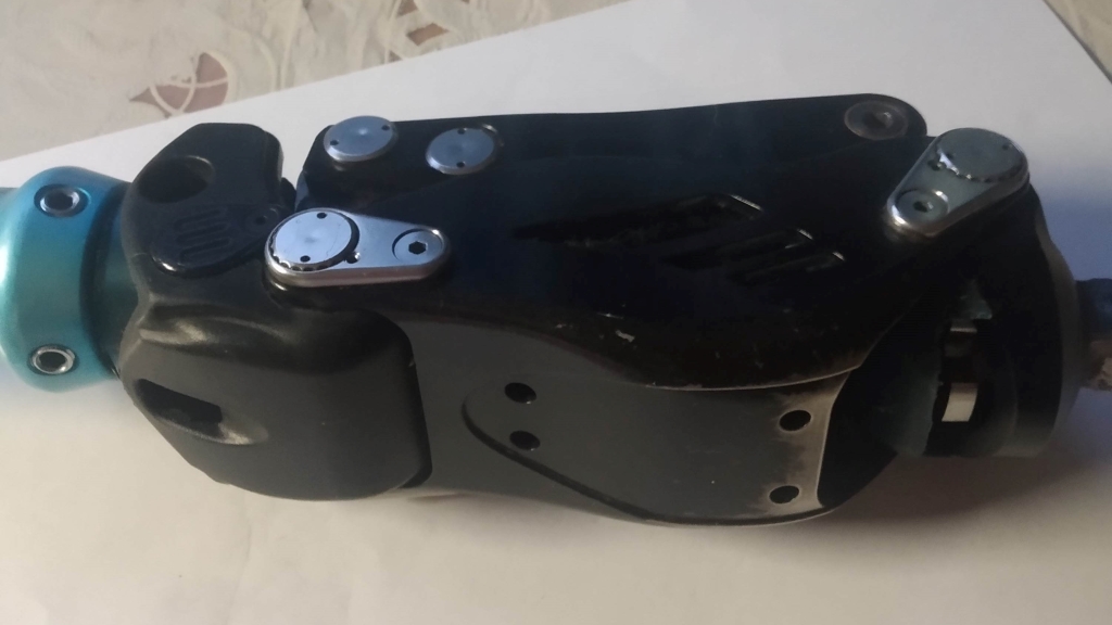 Коленный модуль