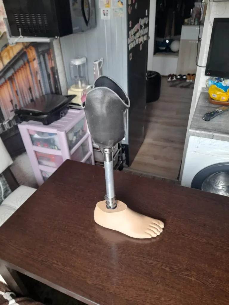 Протез голени купальный новый