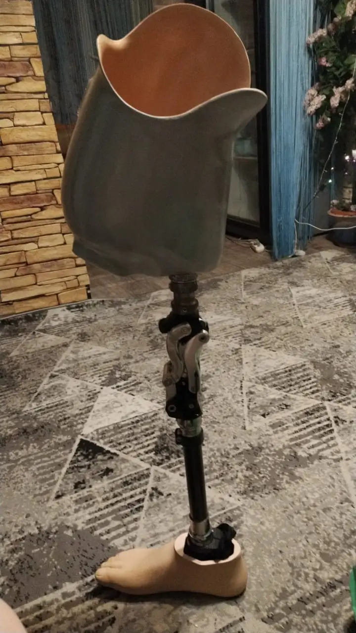 Протез ноги