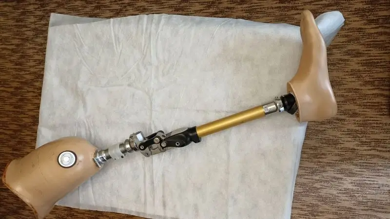 Протез ноги