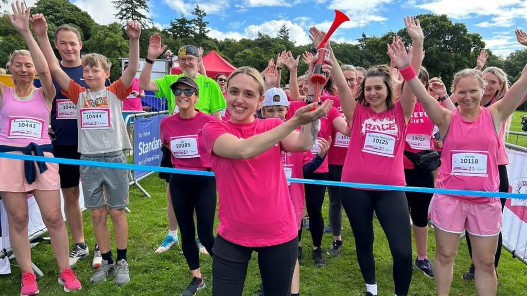 Шантель дала стартовый сигнал на забеге Cancer Research UK Race for Life в Данди
